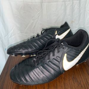 women's 7 Nike soccer cleats
